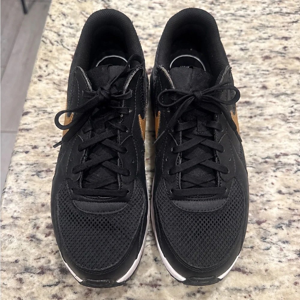 Nike Black and Gold Air Max Trainer Sneakers